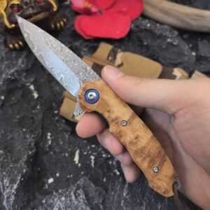 Damascus Steel Knife – Hand-Forged Precision & Elegance